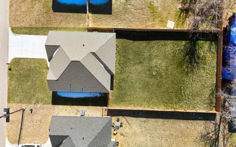 709 3rd Street, Bridgeport, TX 76426, 3 Bedrooms Bedrooms, ,2 BathroomsBathrooms,Residential,For Sale,709 3rd Street,0,21168297