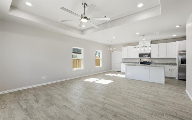 709 3rd Street, Bridgeport, TX 76426, 3 Bedrooms Bedrooms, ,2 BathroomsBathrooms,Residential,For Sale,709 3rd Street,0,21168297