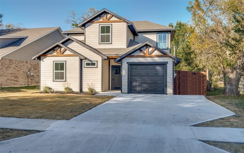 1013 Murphy Street, Gainesville, TX 76240, 4 Bedrooms Bedrooms, ,3 BathroomsBathrooms,Residential,For Sale,1013 Murphy Street,0,21168543