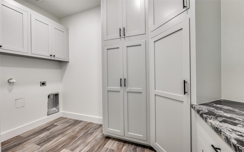 1013 Murphy Street, Gainesville, TX 76240, 4 Bedrooms Bedrooms, ,3 BathroomsBathrooms,Residential,For Sale,1013 Murphy Street,0,21168543