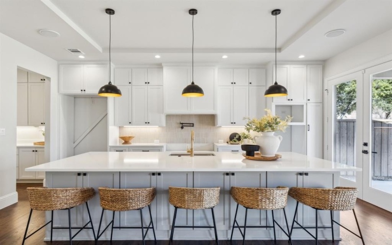 8638 Lockhaven Drive, Dallas, TX 75238, 5 Bedrooms Bedrooms, ,7 BathroomsBathrooms,Residential,For Sale,8638 Lockhaven Drive,0,21173668