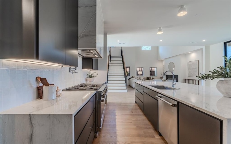 7115 Casa Loma Avenue, Dallas, TX 75214, 5 Habitaciones Habitaciones , ,5 BañosBaños,Residential,En Venta,7115 Casa Loma Avenue,0,21171115