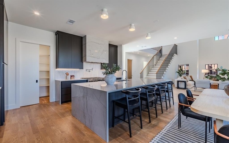 7115 Casa Loma Avenue, Dallas, TX 75214, 5 Habitaciones Habitaciones , ,5 BañosBaños,Residential,En Venta,7115 Casa Loma Avenue,0,21171115