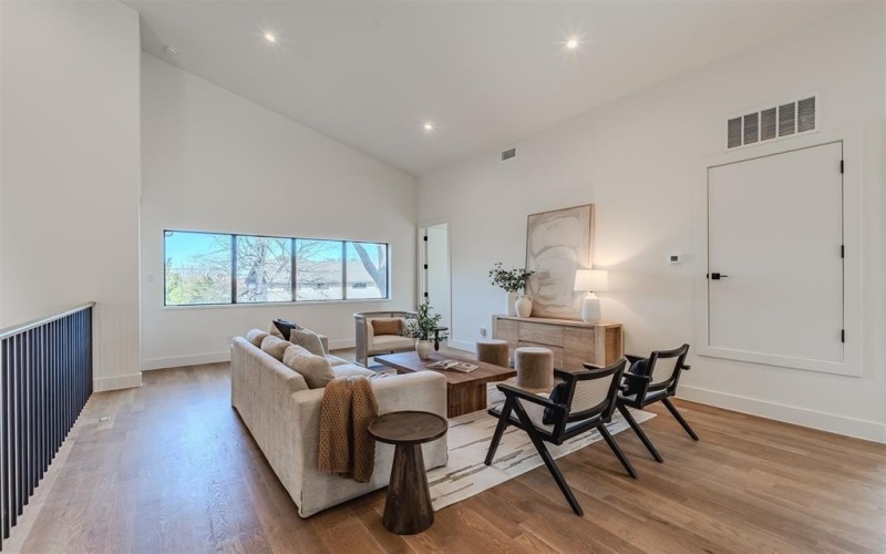 7115 Casa Loma Avenue, Dallas, TX 75214, 5 Habitaciones Habitaciones , ,5 BañosBaños,Residential,En Venta,7115 Casa Loma Avenue,0,21171115