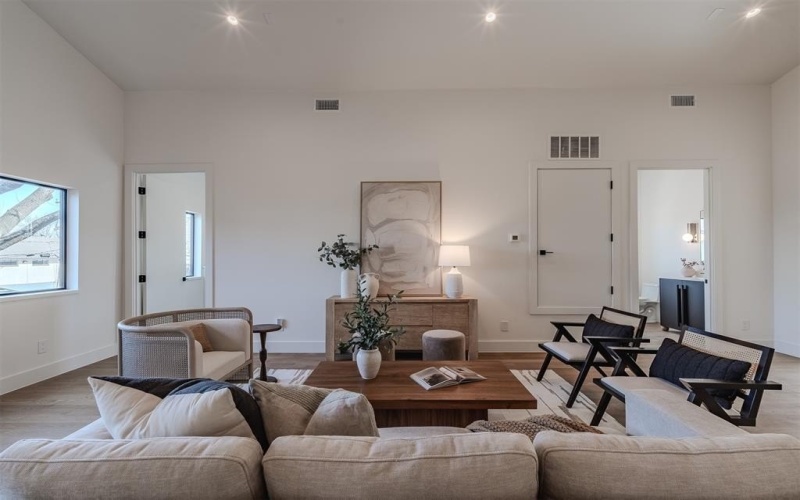 7115 Casa Loma Avenue, Dallas, TX 75214, 5 Habitaciones Habitaciones , ,5 BañosBaños,Residential,En Venta,7115 Casa Loma Avenue,0,21171115