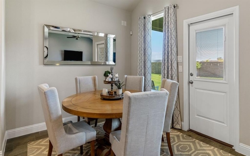 2601 STARLING Street, Denton, TX 76205, 4 Habitaciones Habitaciones , ,2 BañosBaños,Residential,En Venta,2601 STARLING Street,0,21171853