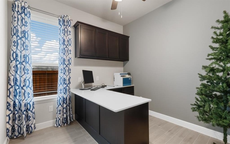 736 BUSHMAN Drive, Fort Worth, TX 76008, 5 Habitaciones Habitaciones , ,3 BañosBaños,Residential,En Venta,736 BUSHMAN Drive,0,21172124