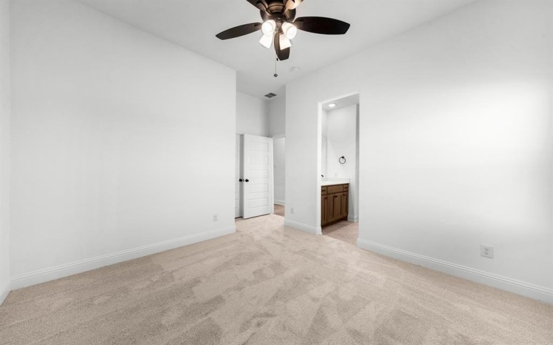 8335 Forest Glade Drive, Greenville, TX 75402, 4 Habitaciones Habitaciones , ,3 BañosBaños,Residential,En Venta,8335 Forest Glade Drive,0,21172368