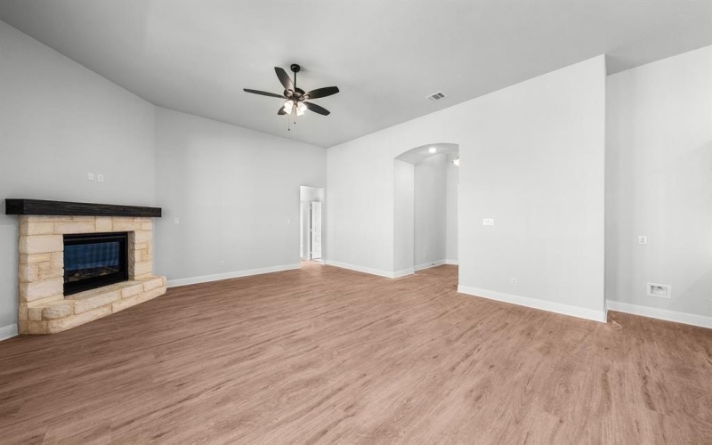 8355 Forest Glade, Greenville, TX 75402, 4 Habitaciones Habitaciones , ,2 BañosBaños,Residential,En Venta,8355 Forest Glade,0,21172375