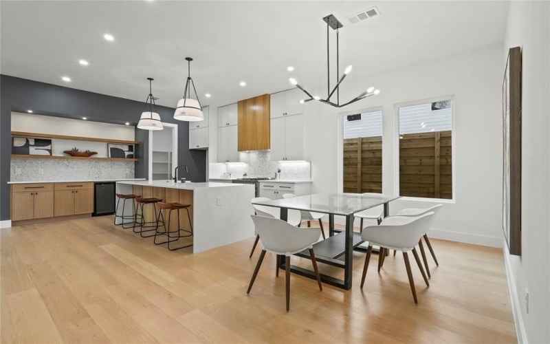 3641 Espanola Drive, Dallas, TX 75220, 4 Habitaciones Habitaciones , ,5 BañosBaños,Residential,En Venta,3641 Espanola Drive,0,21172471