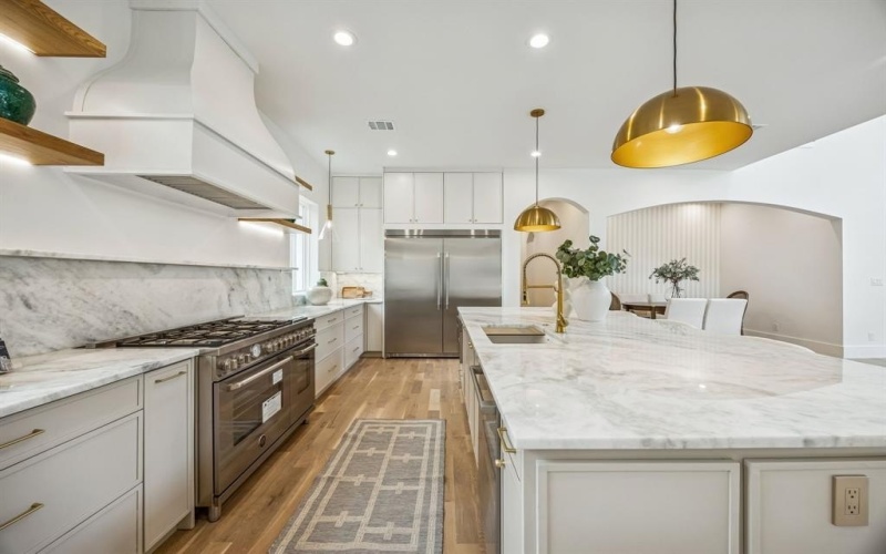 1811 Bermuda Street, Dallas, TX 75214, 5 Bedrooms Bedrooms, ,6 BathroomsBathrooms,Residential,For Sale,1811 Bermuda Street,0,21172634