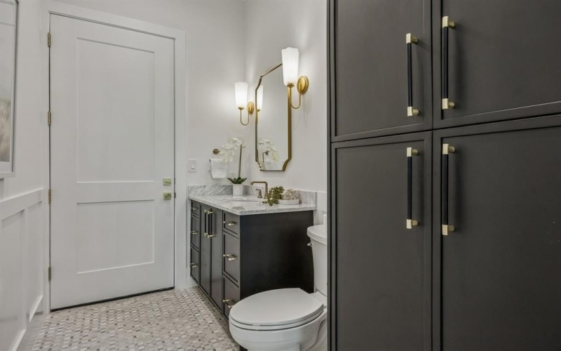 1811 Bermuda Street, Dallas, TX 75214, 5 Bedrooms Bedrooms, ,6 BathroomsBathrooms,Residential,For Sale,1811 Bermuda Street,0,21172634