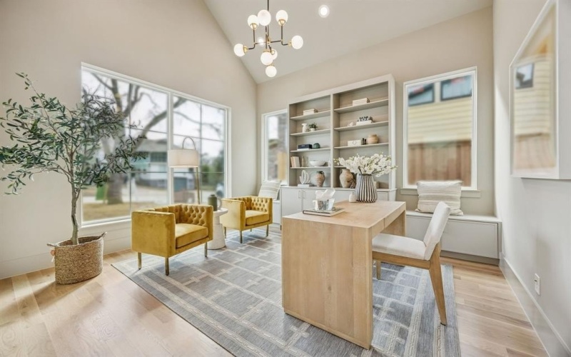 1811 Bermuda Street, Dallas, TX 75214, 5 Bedrooms Bedrooms, ,6 BathroomsBathrooms,Residential,For Sale,1811 Bermuda Street,0,21172634