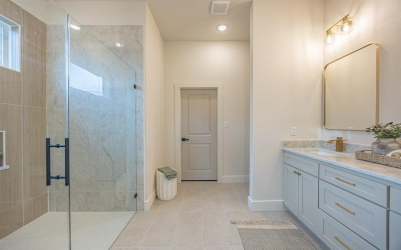 3325 Avenue G, Fort Worth, TX 76105, 4 Habitaciones Habitaciones , ,2 BañosBaños,Residential,En Venta,3325 Avenue G,0,21172638