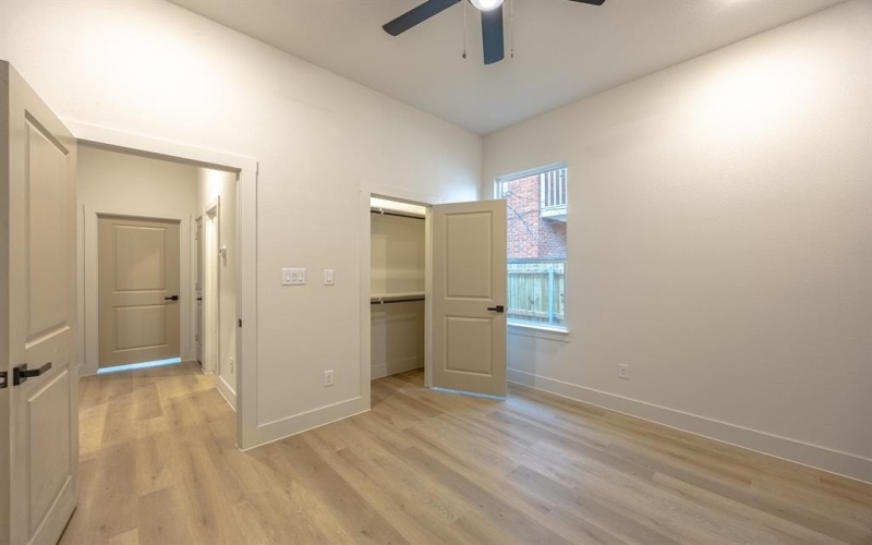 3325 Avenue G, Fort Worth, TX 76105, 4 Habitaciones Habitaciones , ,2 BañosBaños,Residential,En Venta,3325 Avenue G,0,21172638