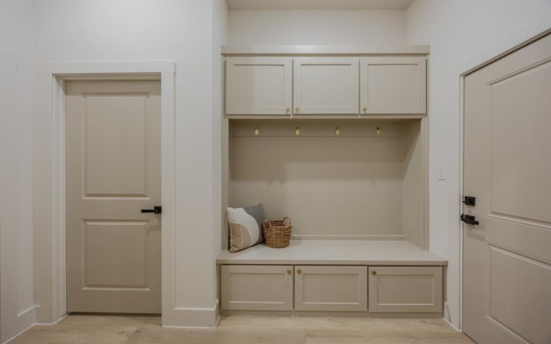 3325 Avenue G, Fort Worth, TX 76105, 4 Habitaciones Habitaciones , ,2 BañosBaños,Residential,En Venta,3325 Avenue G,0,21172638