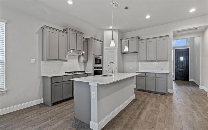 701 BUSHMAN Drive, Fort Worth, TX 76008, 5 Habitaciones Habitaciones , ,5 BañosBaños,Residential,En Venta,701 BUSHMAN Drive,0,21172732