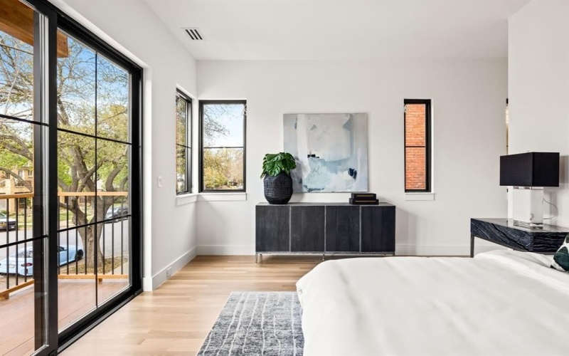 3936 Hawthorne Avenue, Dallas, TX 75219, 3 Habitaciones Habitaciones , ,3 BañosBaños,Residential,En Venta,3936 Hawthorne Avenue,0,21172751