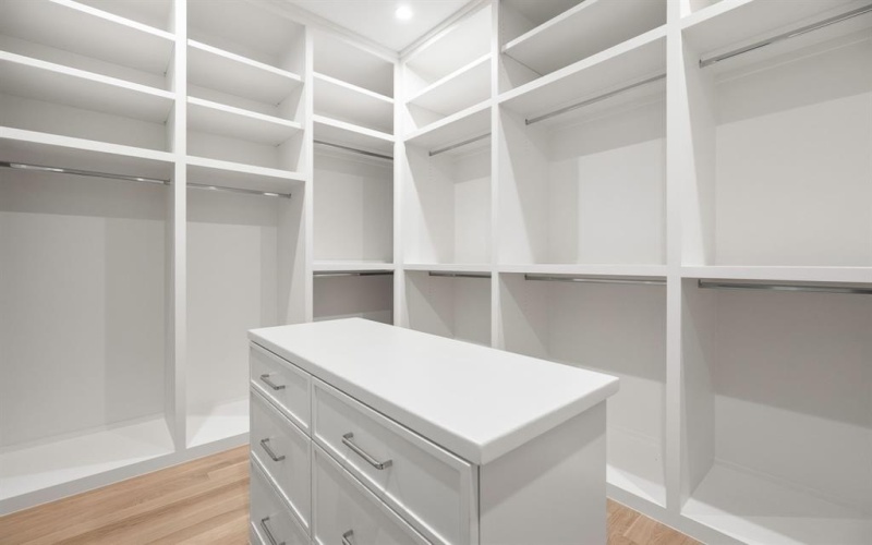 3936 Hawthorne Avenue, Dallas, TX 75219, 3 Habitaciones Habitaciones , ,3 BañosBaños,Residential,En Venta,3936 Hawthorne Avenue,0,21172751