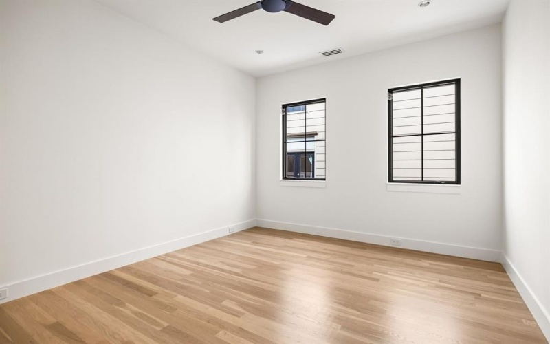 3936 Hawthorne Avenue, Dallas, TX 75219, 3 Habitaciones Habitaciones , ,3 BañosBaños,Residential,En Venta,3936 Hawthorne Avenue,0,21172751