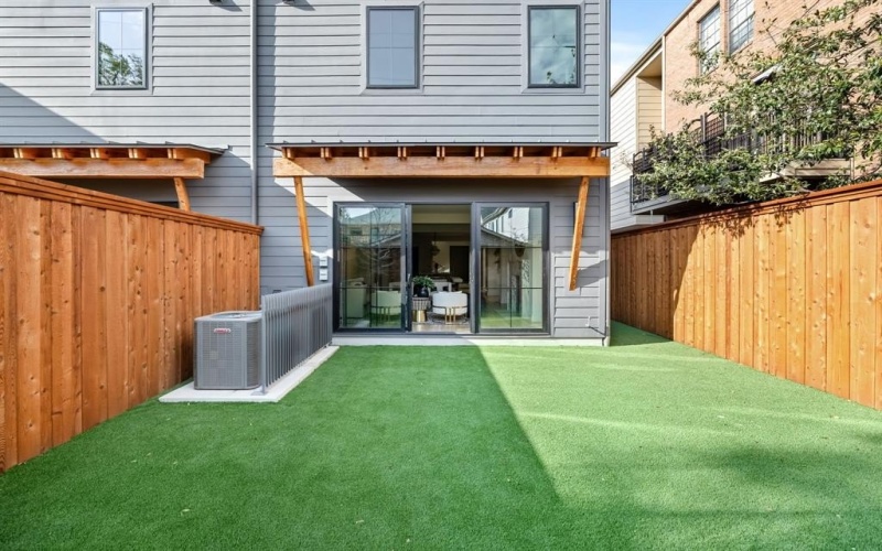 3936 Hawthorne Avenue, Dallas, TX 75219, 3 Habitaciones Habitaciones , ,3 BañosBaños,Residential,En Venta,3936 Hawthorne Avenue,0,21172751