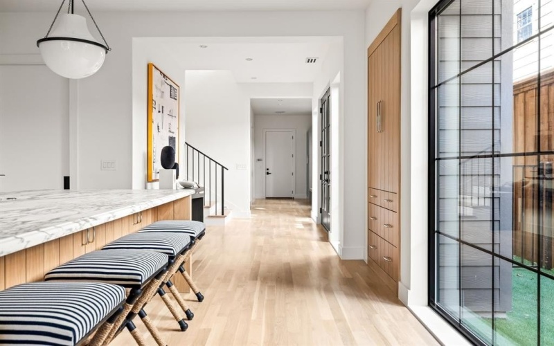 3936 Hawthorne Avenue, Dallas, TX 75219, 3 Habitaciones Habitaciones , ,3 BañosBaños,Residential,En Venta,3936 Hawthorne Avenue,0,21172751