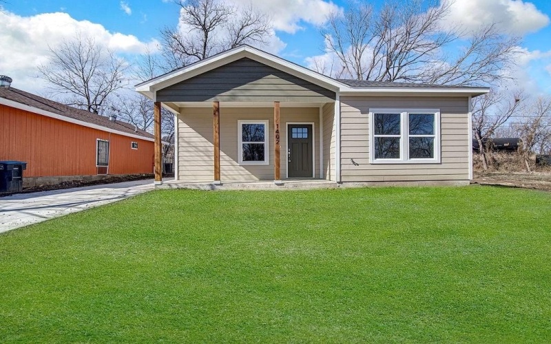 1402 Arizona Avenue, Fort Worth, TX 76104, 3 Bedrooms Bedrooms, ,2 BathroomsBathrooms,Residential,For Sale,1402 Arizona Avenue,0,21172889