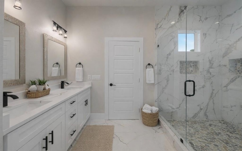 2421 Gooch Street, Dallas, TX 75241, 4 Habitaciones Habitaciones , ,2 BañosBaños,Residential,En Venta,2421 Gooch Street,0,21172898