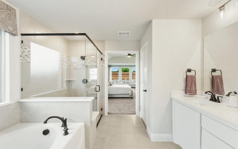 5641 Rutherford Drive, Midlothian, TX 76065, 4 Bedrooms Bedrooms, ,3 BathroomsBathrooms,Residential,For Sale,5641 Rutherford Drive,0,21172995