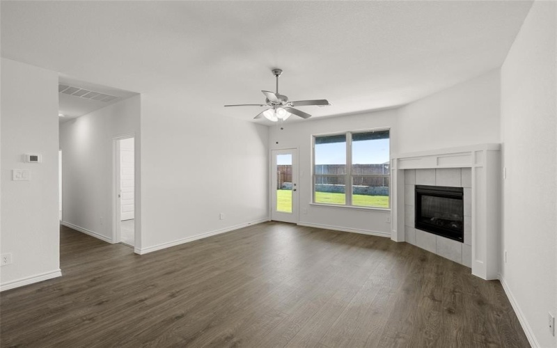 1913 Seminole Drive, Cleburne, TX 76033, 3 Bedrooms Bedrooms, ,2 BathroomsBathrooms,Residential,For Sale,1913 Seminole Drive,20620542