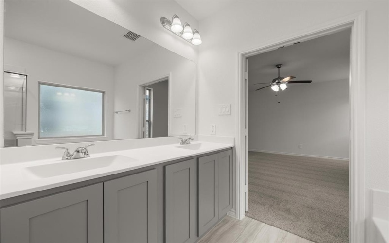 1913 Seminole Drive, Cleburne, TX 76033, 3 Bedrooms Bedrooms, ,2 BathroomsBathrooms,Residential,For Sale,1913 Seminole Drive,20620542