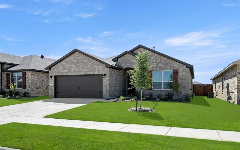 1913 Seminole Drive, Cleburne, TX 76033, 3 Bedrooms Bedrooms, ,2 BathroomsBathrooms,Residential,For Sale,1913 Seminole Drive,20620542