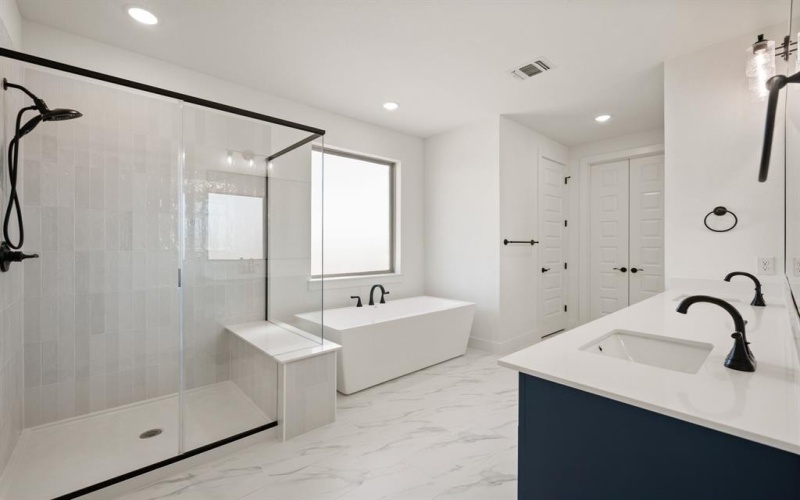 220 Basalt Lane, Reno, TX 76020, 4 Bedrooms Bedrooms, ,2 BathroomsBathrooms,Residential,For Sale,220 Basalt Lane,0,21173204