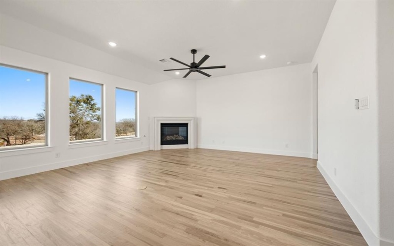 220 Basalt Lane, Reno, TX 76020, 4 Bedrooms Bedrooms, ,2 BathroomsBathrooms,Residential,For Sale,220 Basalt Lane,0,21173204