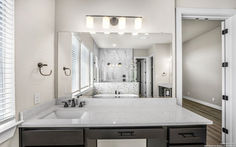 6817 Arbor Falls, Fair Oaks Ranch, TX 78015, 4 Habitaciones Habitaciones , ,3 BañosBaños,Residential,En Venta,6817 Arbor Falls,0,1896187