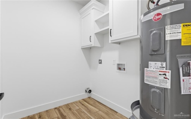 1921 Trinity Street, Donna, TX 78537, 4 Bedrooms Bedrooms, ,2 BathroomsBathrooms,Residential,For Sale,1921 Trinity Street,0,494265