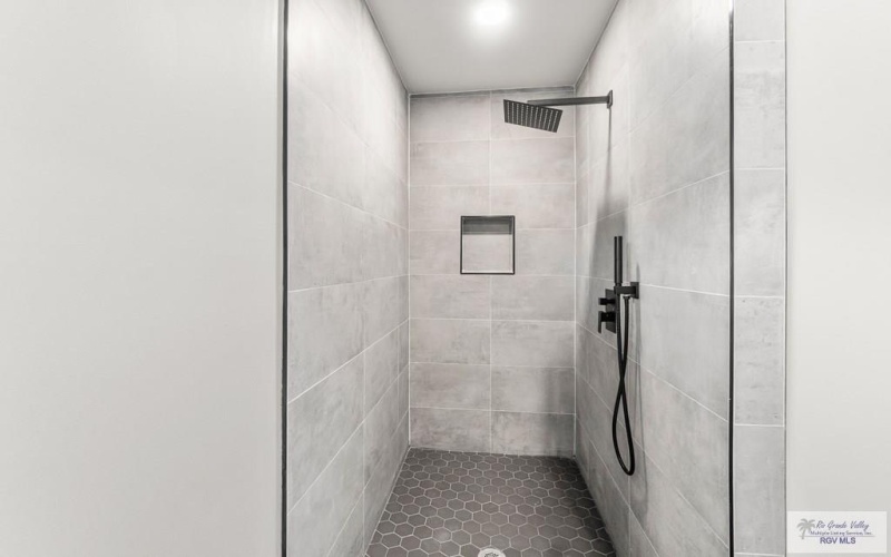 6025 DAKOTA ROSE CIR, BROWNSVILLE, TX 78521, 3 Bedrooms Bedrooms, ,2 BathroomsBathrooms,Residential,For Sale,6025 DAKOTA ROSE CIR,0,29769876