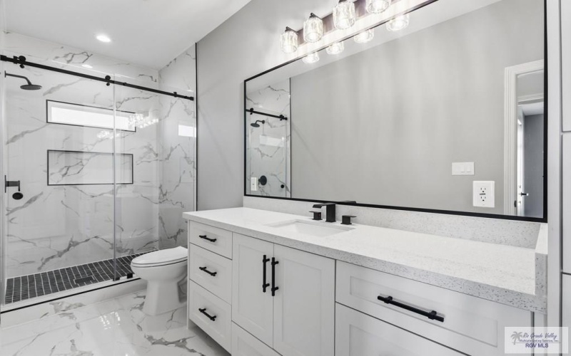 5924 WILLOW PALM COURT, BROWNSVILLE, TX 78526, 5 Bedrooms Bedrooms, ,3 BathroomsBathrooms,Residential,For Sale,5924 WILLOW PALM COURT,0,29771480