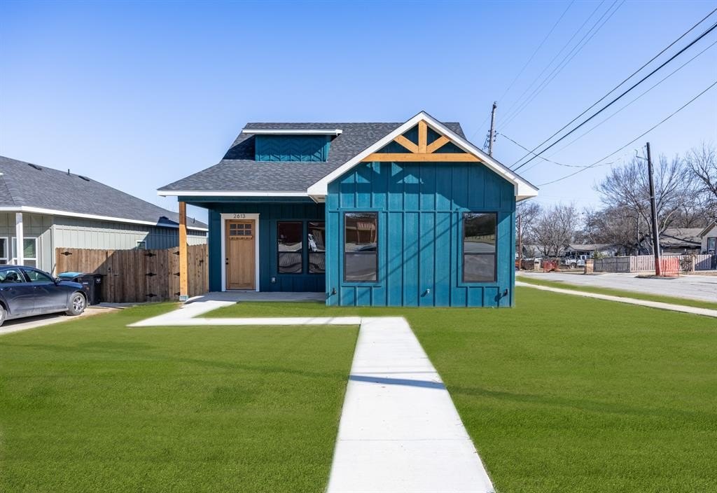 2613 Walker Street, Fort Worth, TX 76105, 3 Habitaciones Habitaciones , ,2 BañosBaños,Residential,En Venta,2613 Walker Street,0,21167680