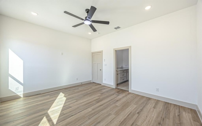 2613 Walker Street, Fort Worth, TX 76105, 3 Habitaciones Habitaciones , ,2 BañosBaños,Residential,En Venta,2613 Walker Street,0,21167680