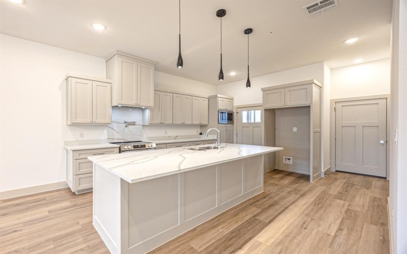 2613 Walker Street, Fort Worth, TX 76105, 3 Habitaciones Habitaciones , ,2 BañosBaños,Residential,En Venta,2613 Walker Street,0,21167680