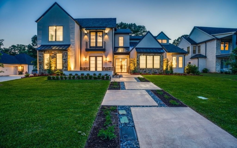 2424 Bellview Circle, Tyler, TX 75709, 5 Bedrooms Bedrooms, ,6 BathroomsBathrooms,Residential,For Sale,2424 Bellview Circle,20660438