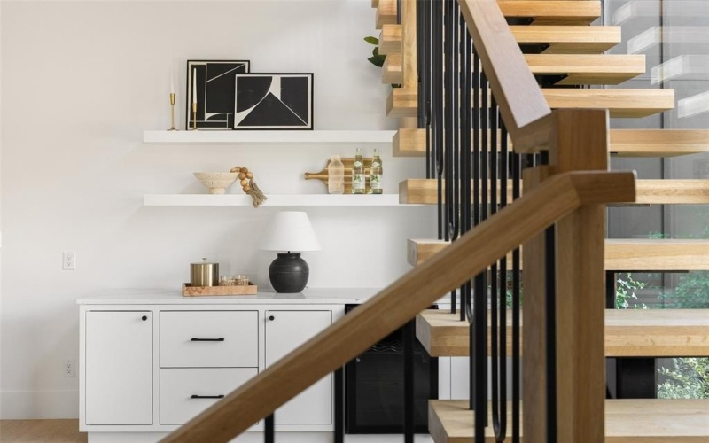 10316 Bel Aire Drive, Dallas, TX 75218, 3 Bedrooms Bedrooms, ,5 BathroomsBathrooms,Residential,For Sale,10316 Bel Aire Drive,0,21173572