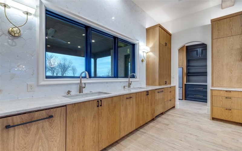 3516 Fairway Drive, Denton, TX 76226, 4 Bedrooms Bedrooms, ,5 BathroomsBathrooms,Residential,For Sale,3516 Fairway Drive,0,21173577