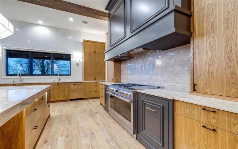 3516 Fairway Drive, Denton, TX 76226, 4 Bedrooms Bedrooms, ,5 BathroomsBathrooms,Residential,For Sale,3516 Fairway Drive,0,21173577