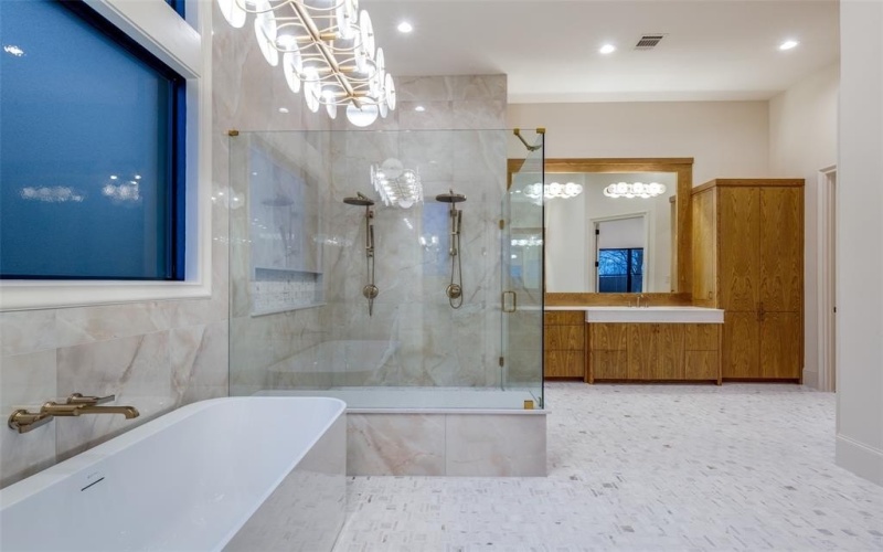 3516 Fairway Drive, Denton, TX 76226, 4 Bedrooms Bedrooms, ,5 BathroomsBathrooms,Residential,For Sale,3516 Fairway Drive,0,21173577