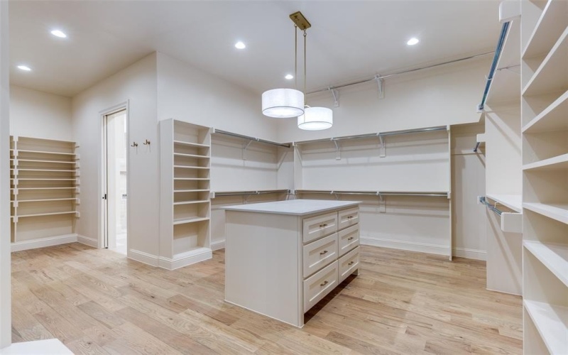 3516 Fairway Drive, Denton, TX 76226, 4 Bedrooms Bedrooms, ,5 BathroomsBathrooms,Residential,For Sale,3516 Fairway Drive,0,21173577