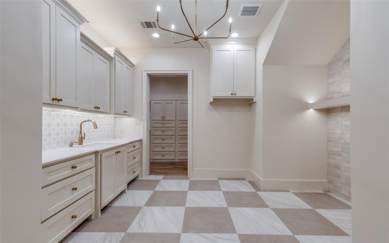 3516 Fairway Drive, Denton, TX 76226, 4 Bedrooms Bedrooms, ,5 BathroomsBathrooms,Residential,For Sale,3516 Fairway Drive,0,21173577