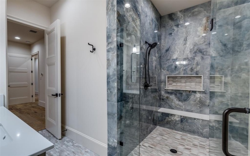 3516 Fairway Drive, Denton, TX 76226, 4 Bedrooms Bedrooms, ,5 BathroomsBathrooms,Residential,For Sale,3516 Fairway Drive,0,21173577