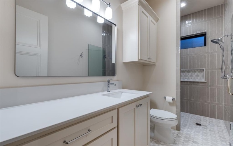 3516 Fairway Drive, Denton, TX 76226, 4 Bedrooms Bedrooms, ,5 BathroomsBathrooms,Residential,For Sale,3516 Fairway Drive,0,21173577